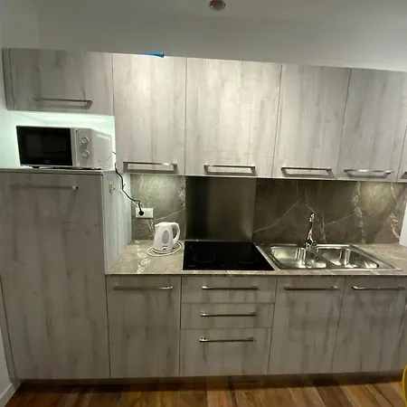 Elegante Bilocale Tra Stazione E Centro Storico Apartment *
